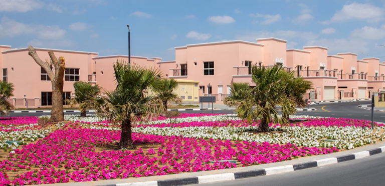 683da056c8c77b7a4b18b2b4_dhcm_banner_nad al sheba -villas_1920x930_03